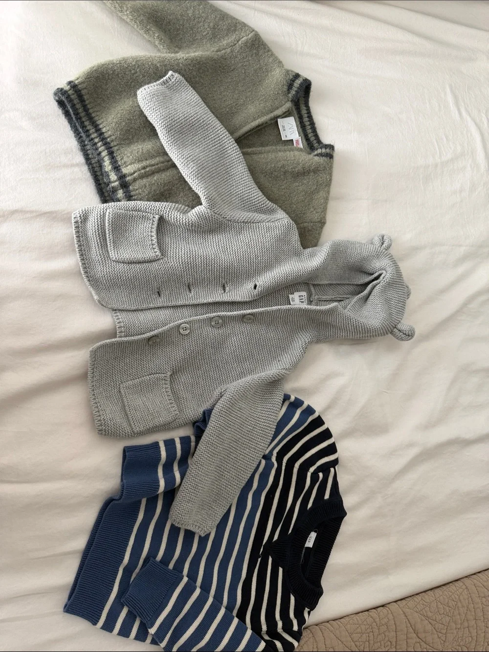 Children's Light Gray Knit Hoodie Cardigan Soft Button-Up Sweater. Baby Gap/Zara